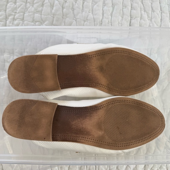 Steve Madden White Croc Slides Size 9.5M - Picture 2 of 4